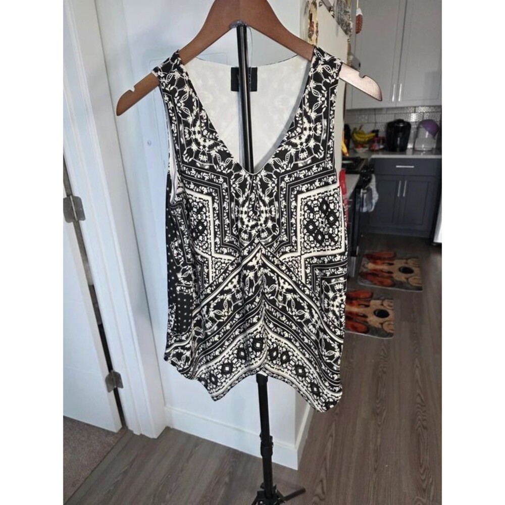 Woman's blouse